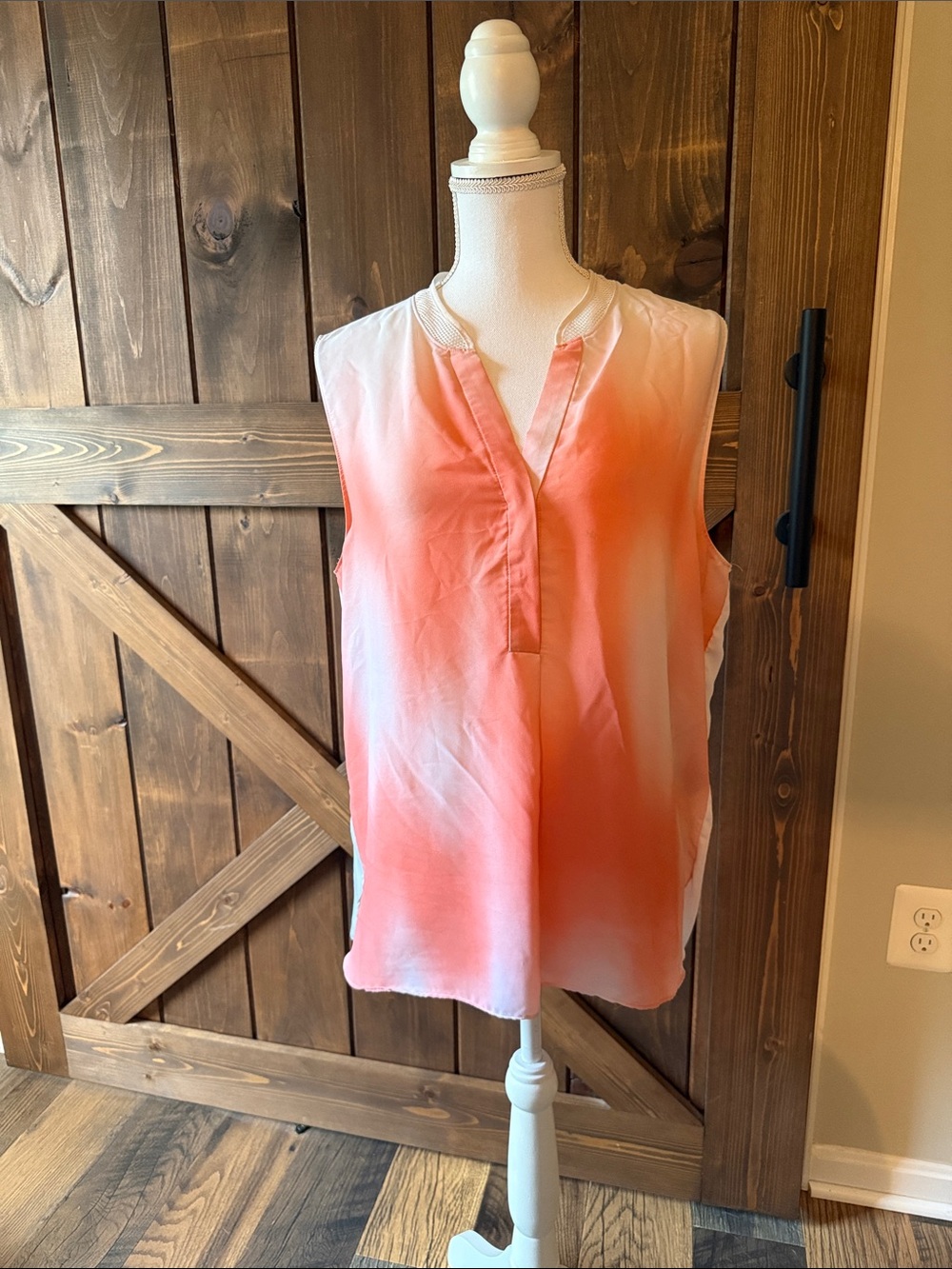 Zac & Rachel Coral Ombre Sleeveless V-Neck Camisole